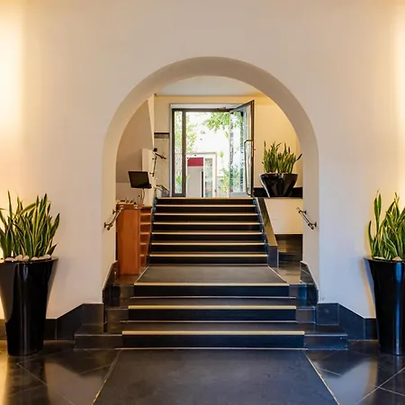 Flower Luxury Guest house Naples