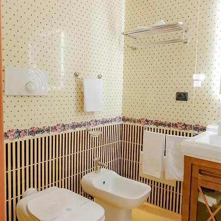 Flower Luxury Gæstehus 4*