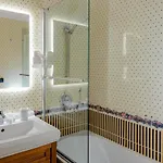 Flower Luxury بيت ضيافة